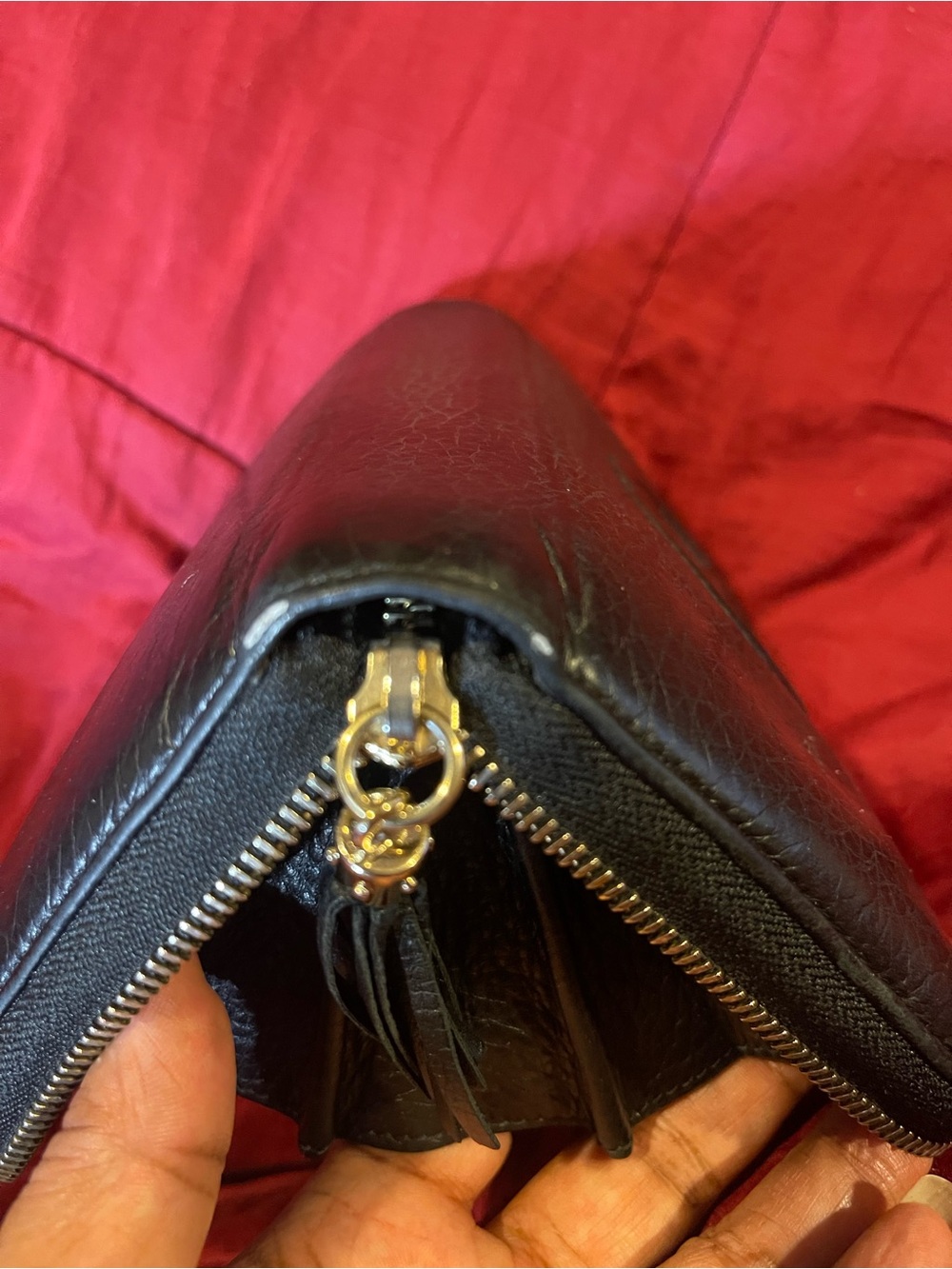 Gucci Black Leather Zip Wallet with Tassel and Embossed GG - Picture 14 of 14